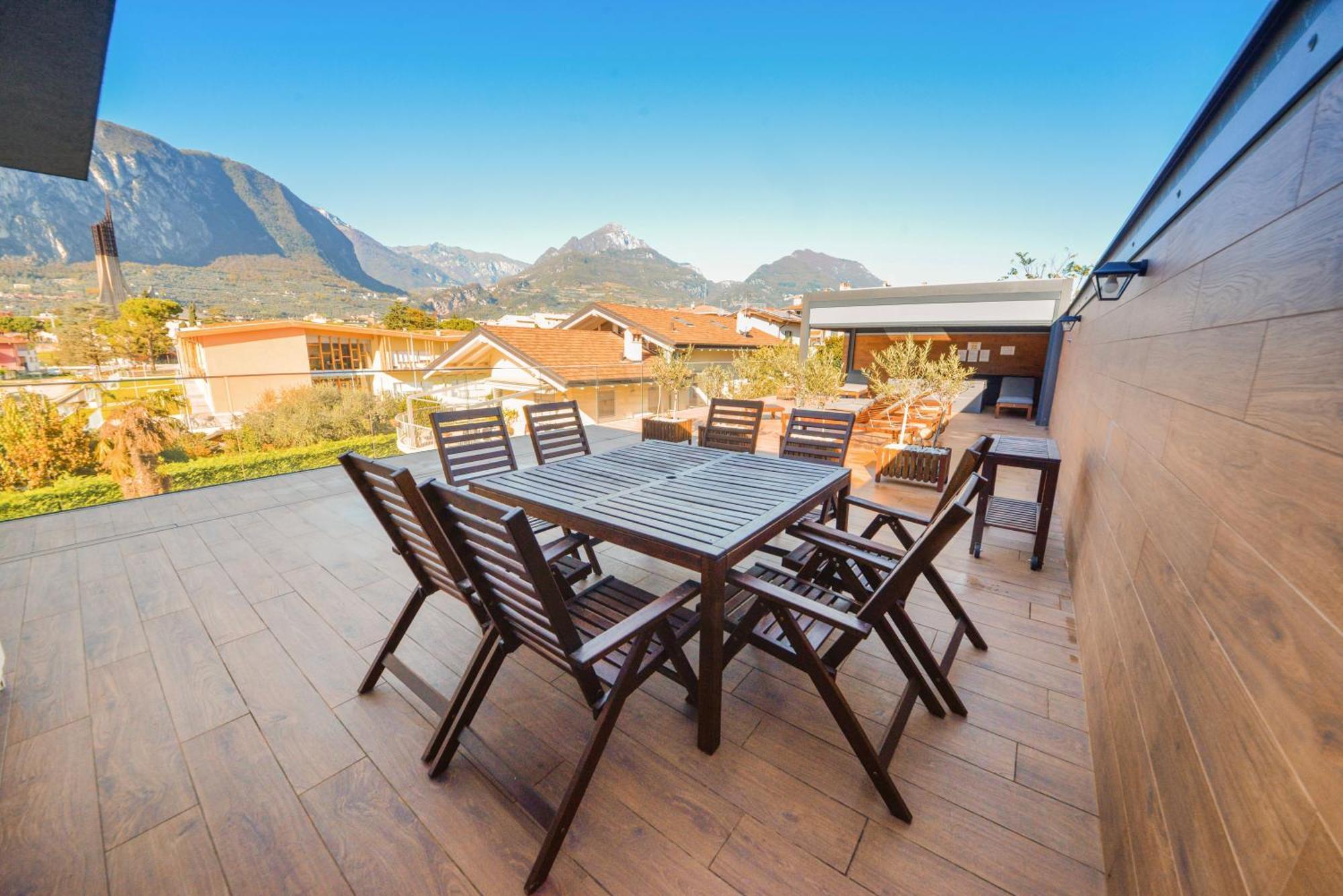 Garda Family & Solarium Apartment Riva del Garda Exterior photo