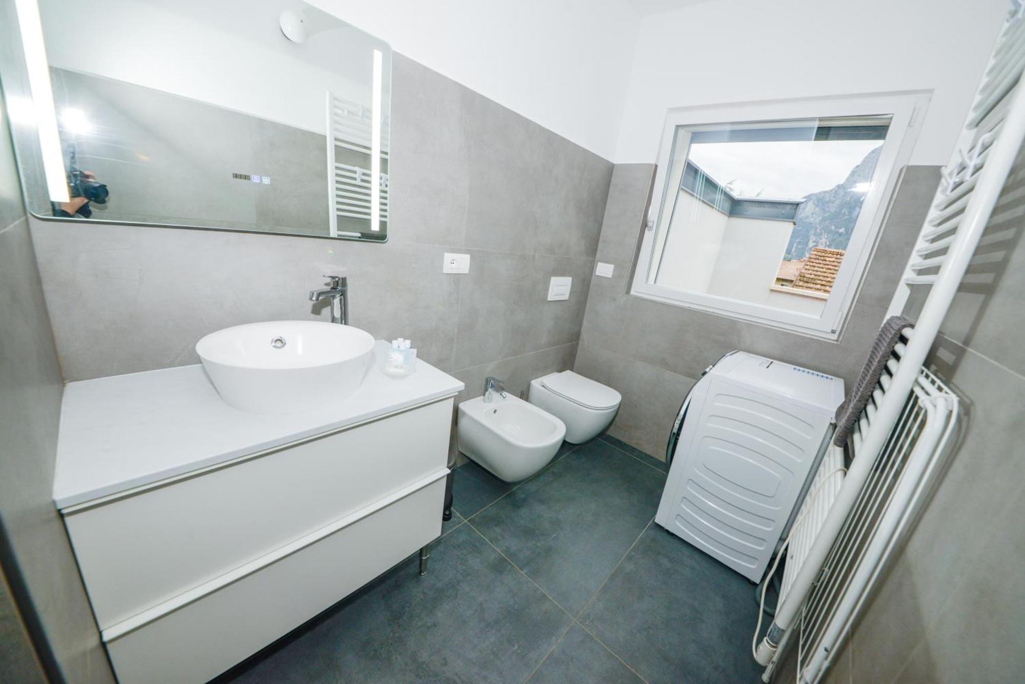 Garda Family & Solarium Apartment Riva del Garda Exterior photo