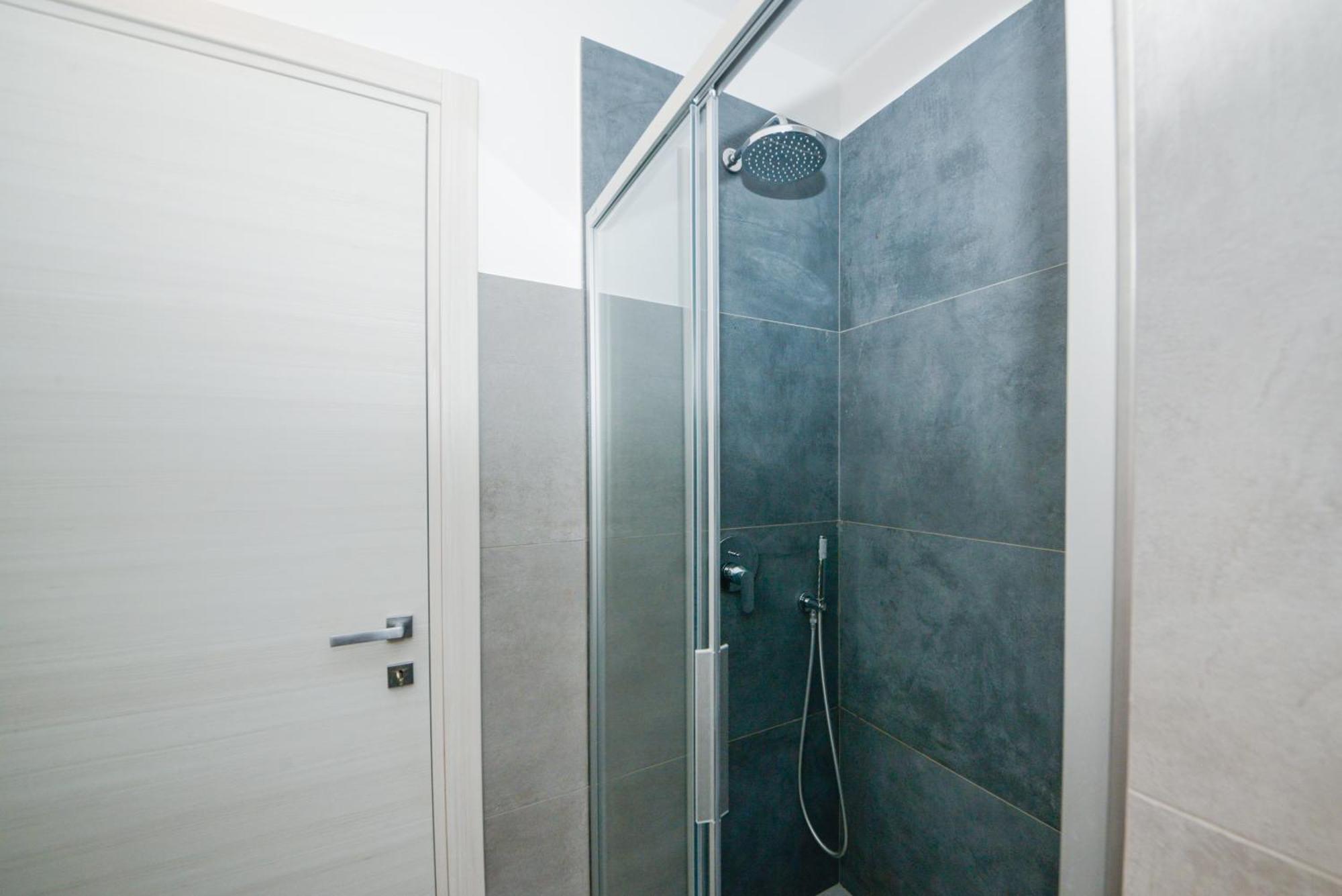 Garda Family & Solarium Apartment Riva del Garda Exterior photo